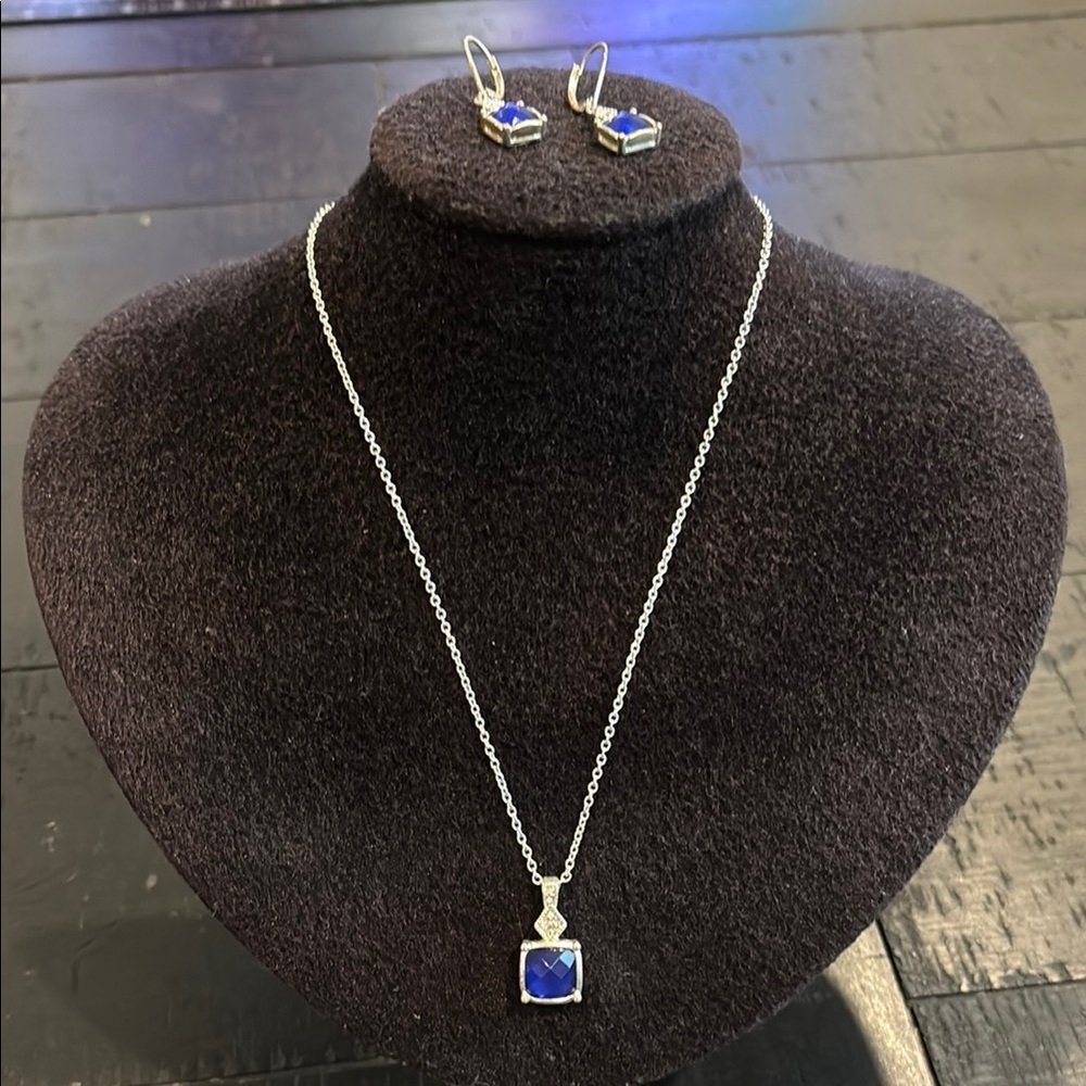 NRT Signed Silver Tone Blue Rhinestone Pendant Necklace & Earrings Jewelry Set